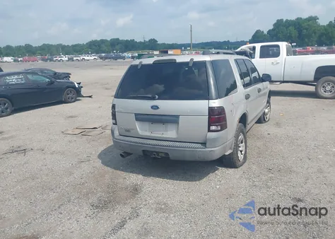 2004 Ford Explorer Xls z USA, uszkodzony, nr VIN 1FMZU72KX4UA99939